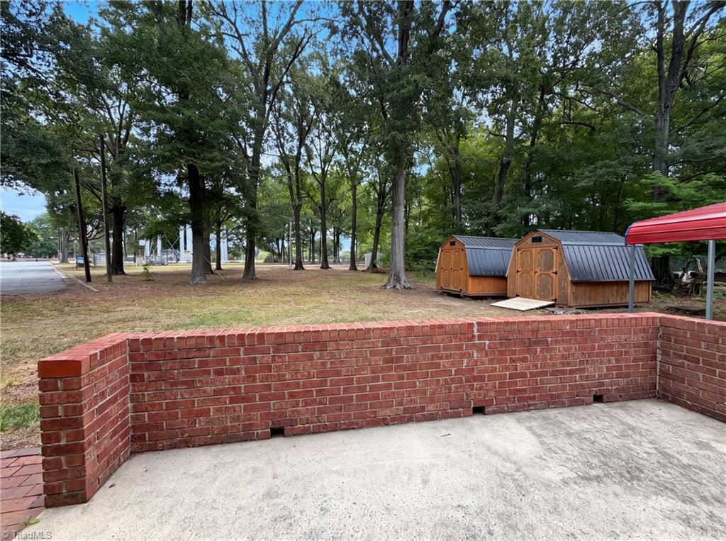 304 Field Street Property Photo 16