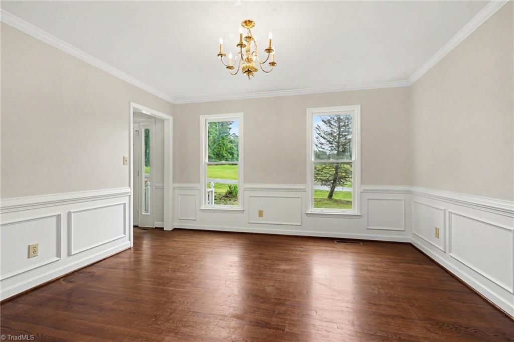 7060 Bridgewood Road Property Photo 8