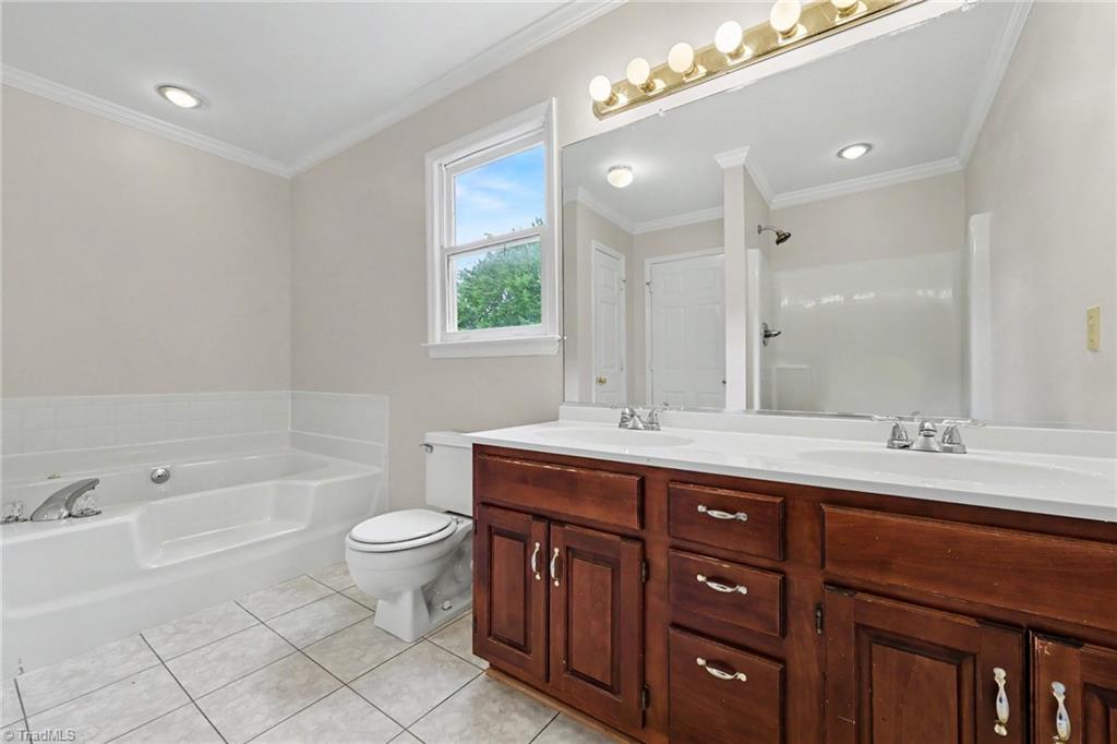 7060 Bridgewood Road Property Photo 15