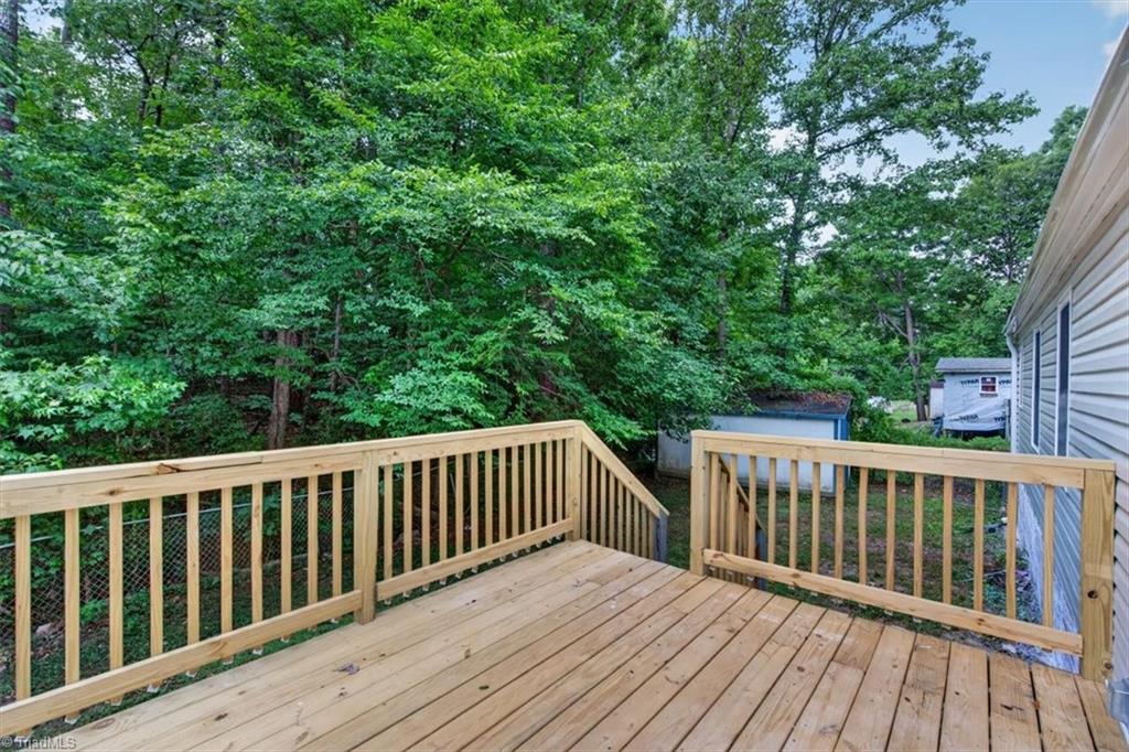 4560 Effie Lane Property Photo 3