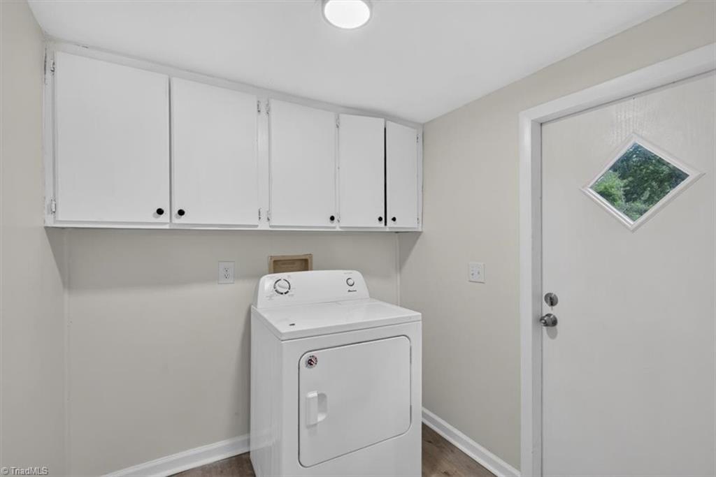 4560 Effie Lane Property Photo 11