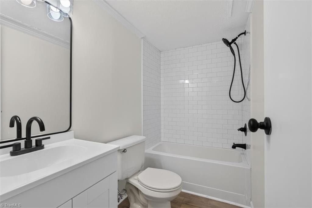 4560 Effie Lane Property Photo 17