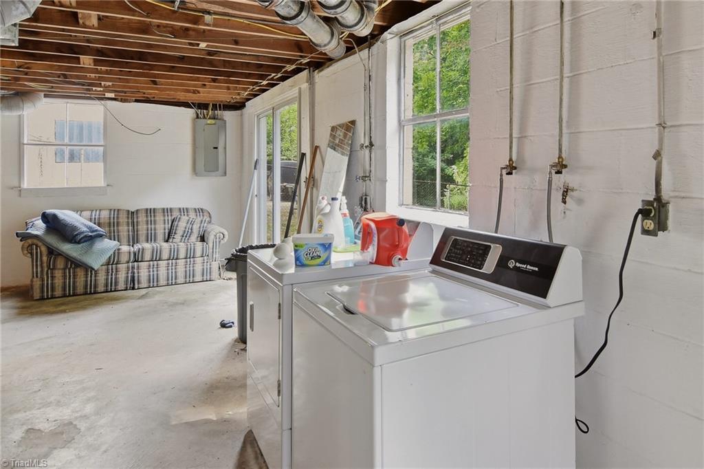 3113 Luther Street Property Photo 21