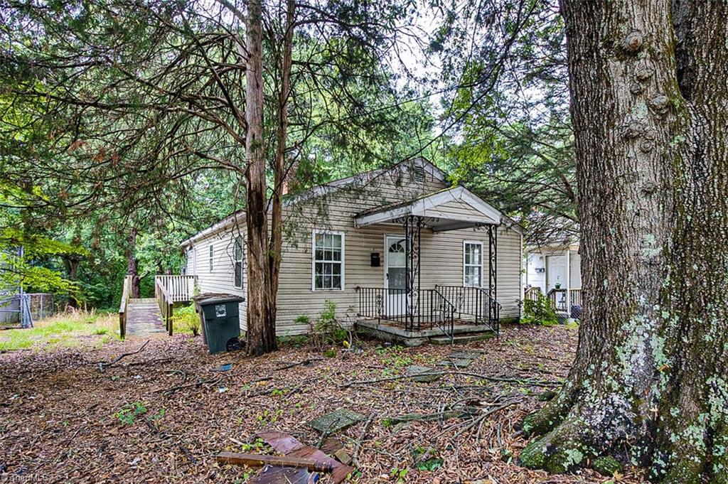 307 Winston Street Property Photo 2