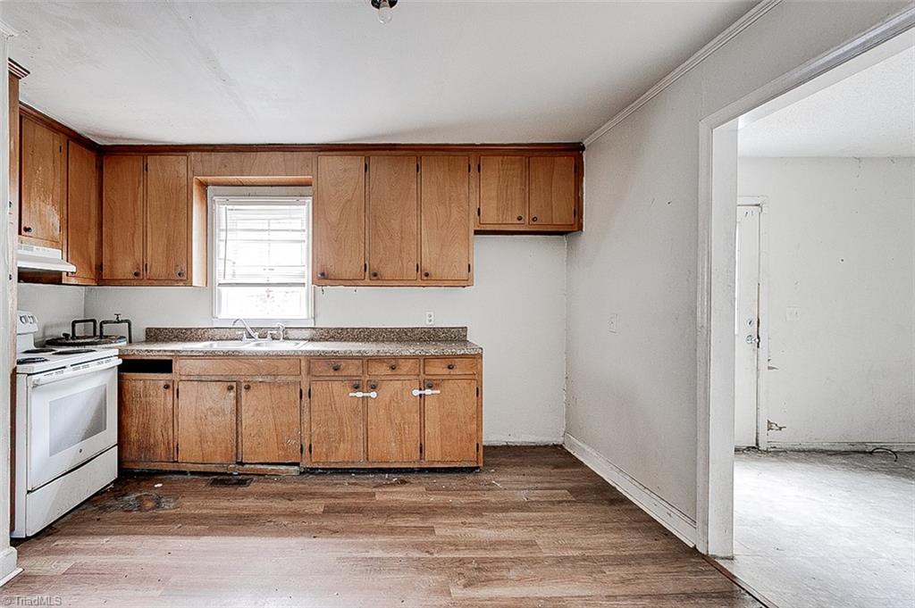 307 Winston Street Property Photo 11