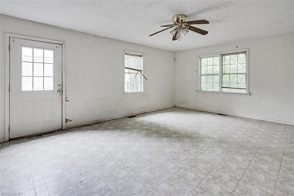 307 Winston Street Property Photo 17