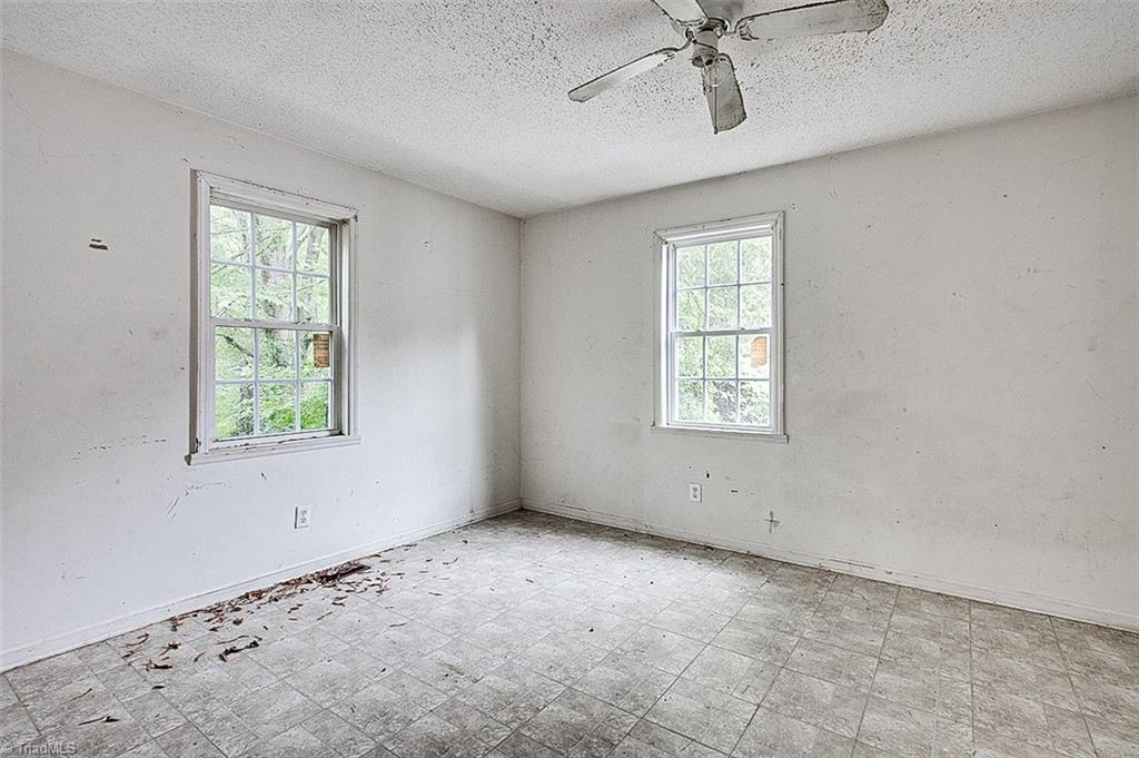 307 Winston Street Property Photo 21