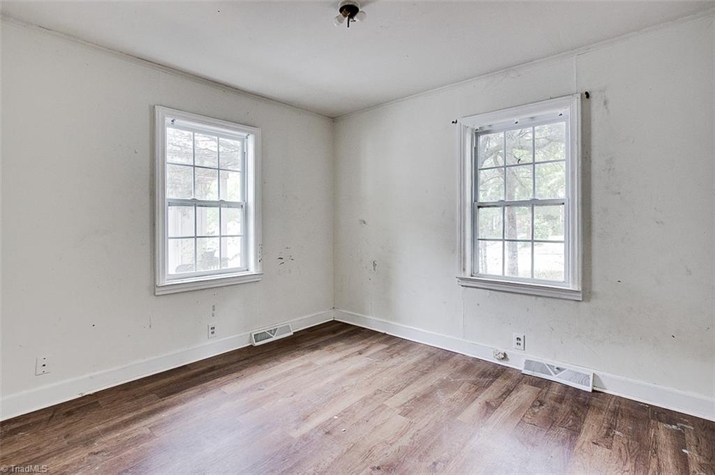 307 Winston Street Property Photo 27