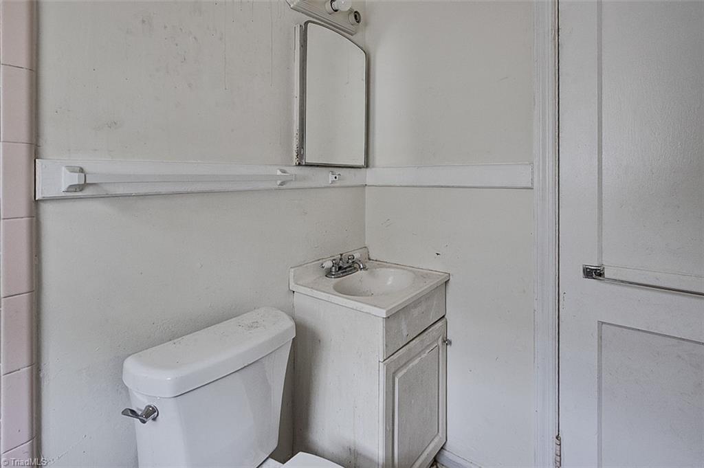 307 Winston Street Property Photo 31