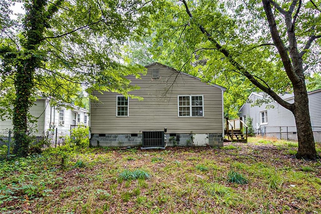 307 Winston Street Property Photo 37
