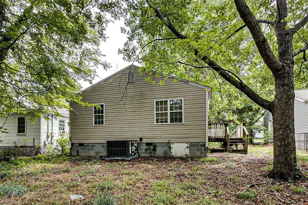 307 Winston Street Property Photo 38