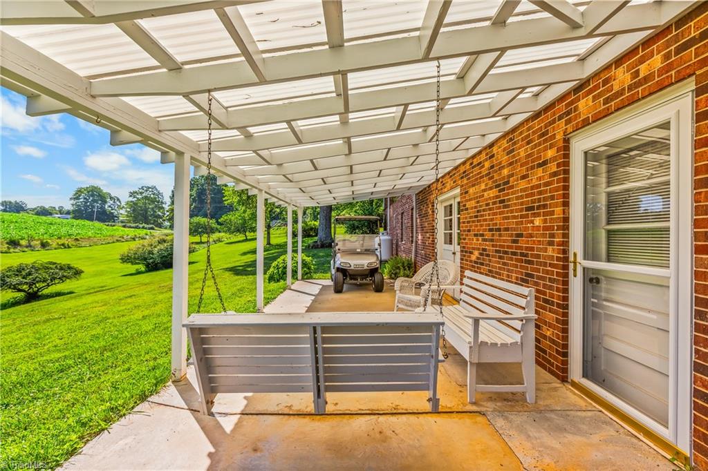 3323 Rockford Road Property Photo 33