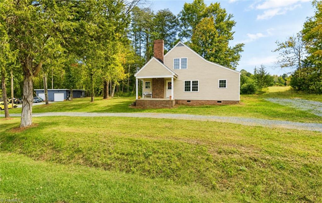 1132 Ben Sharpe Road Property Photo 2