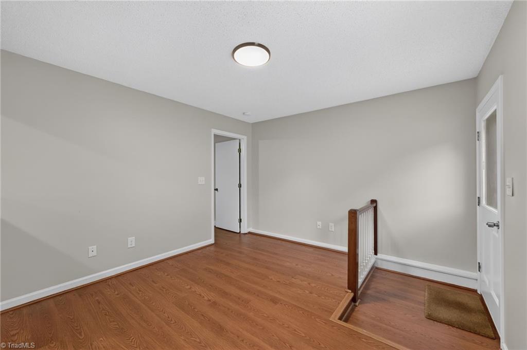 515 E Willowbrook Drive Property Photo 12