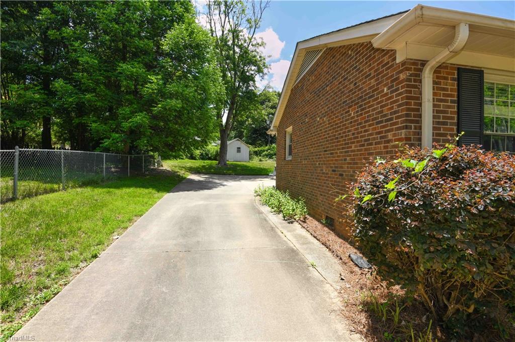 4803 Susan Terrace Property Photo 20