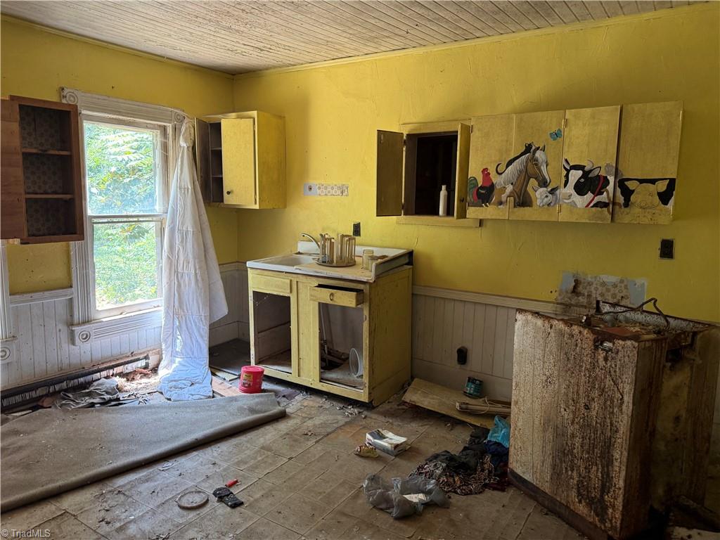 607 Kirby Road Property Photo 18