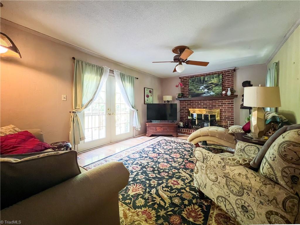 4205 Gardenspring Drive Property Photo 4