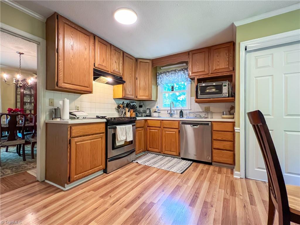 4205 Gardenspring Drive Property Photo 11