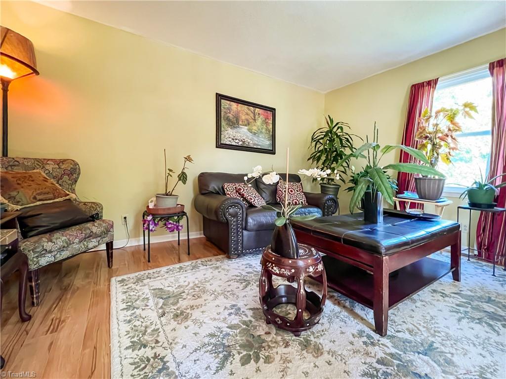 4205 Gardenspring Drive Property Photo 14