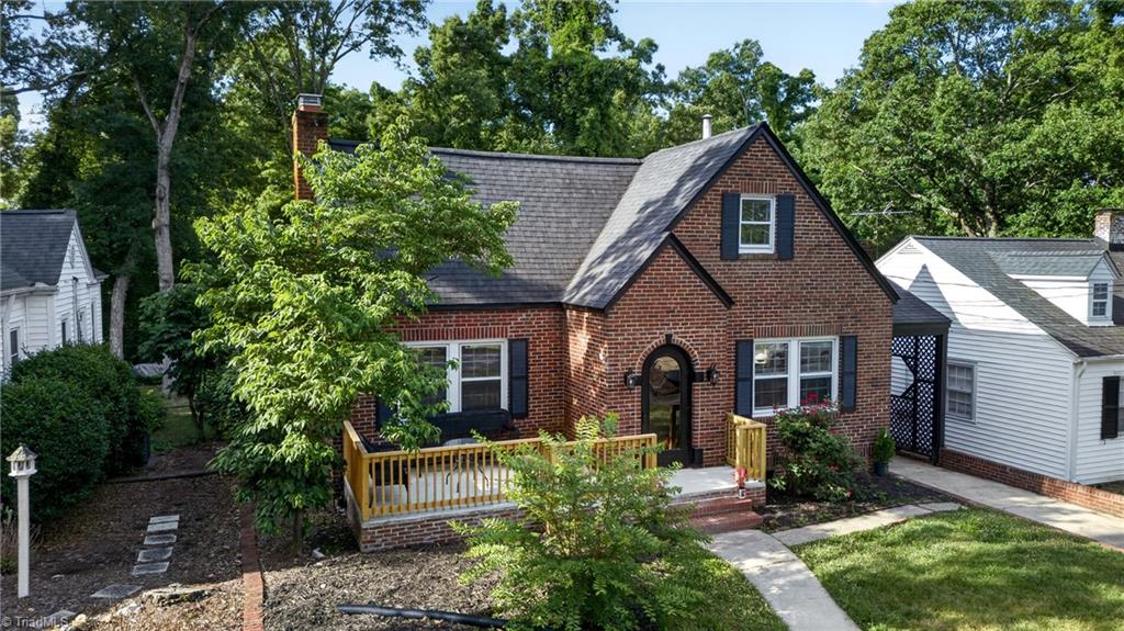405 Spring Street Property Photo 1
