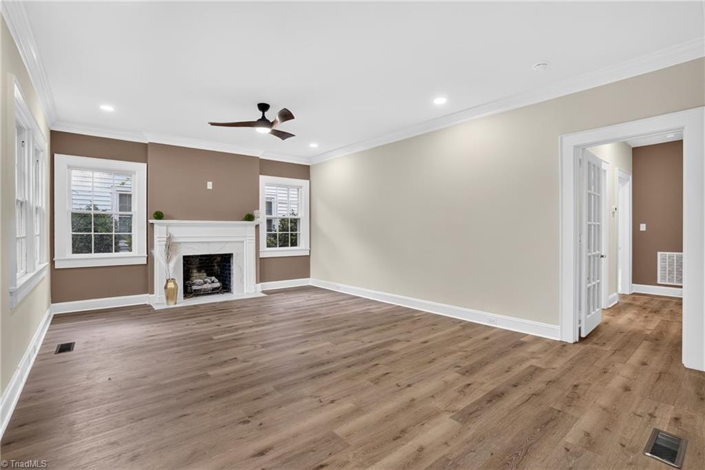 405 Spring Street Property Photo 6