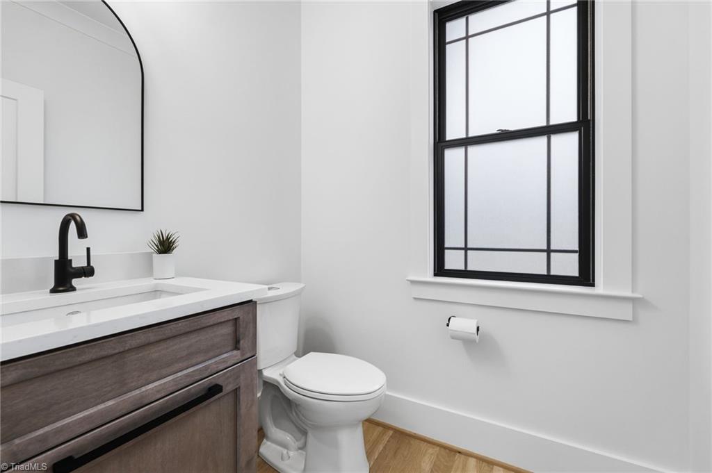 110 Springdale Avenue Property Photo 8