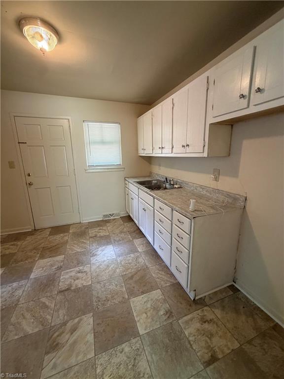 3616 Harvard Road Property Photo 4