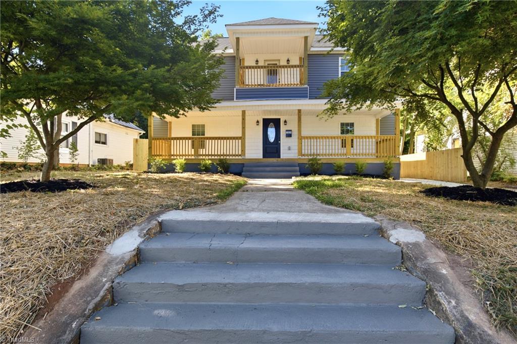 1024 Franklin Street Property Photo 2