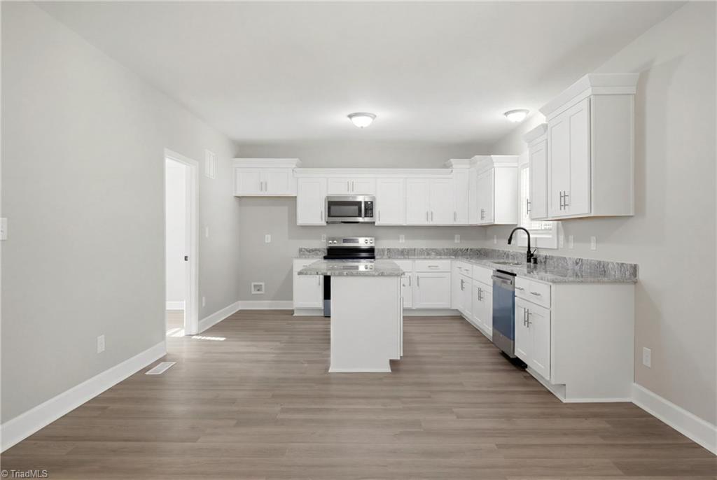 1024 Franklin Street Property Photo 12
