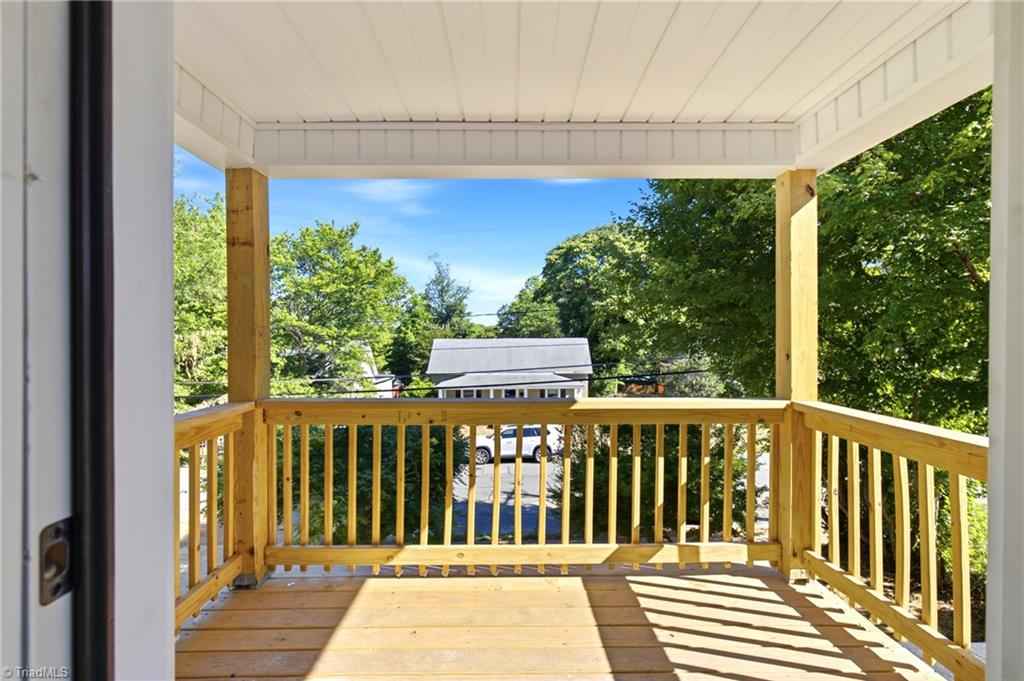1024 Franklin Street Property Photo 36