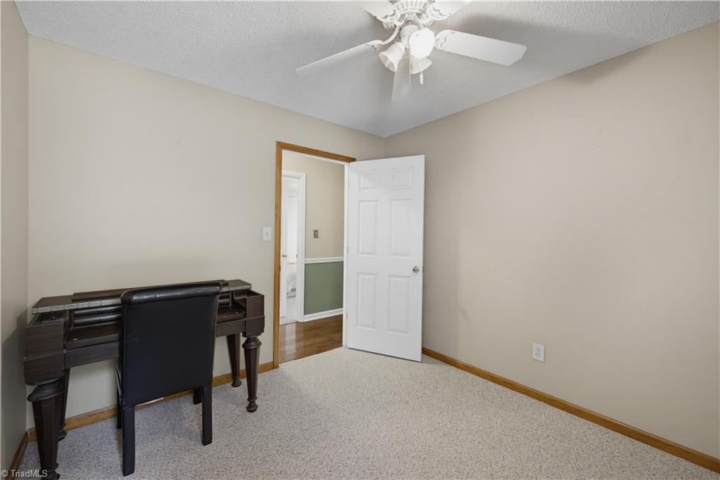 3505 Ivey Lane Property Photo 28