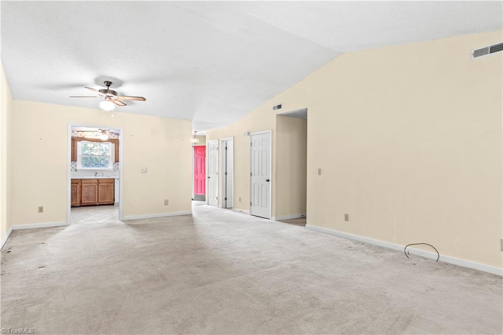 3663 Heathrow Drive Property Photo 9