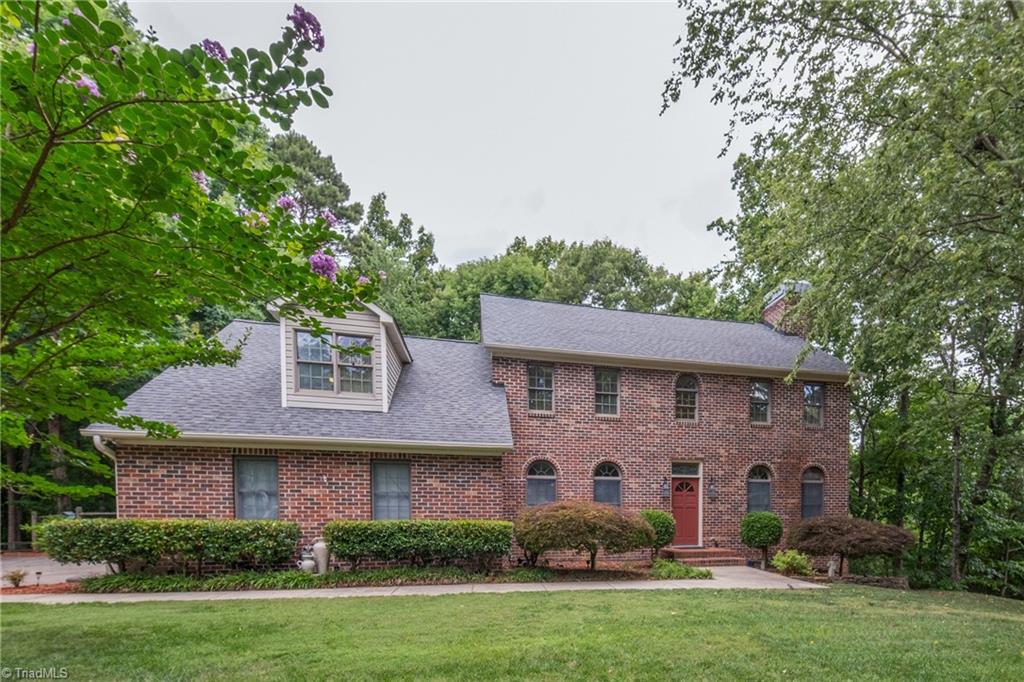 2448 Glen Cove Way Property Photo 2
