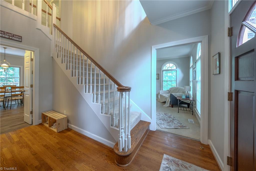 2448 Glen Cove Way Property Photo 6