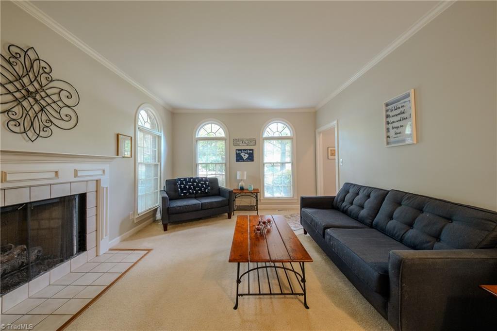 2448 Glen Cove Way Property Photo 14