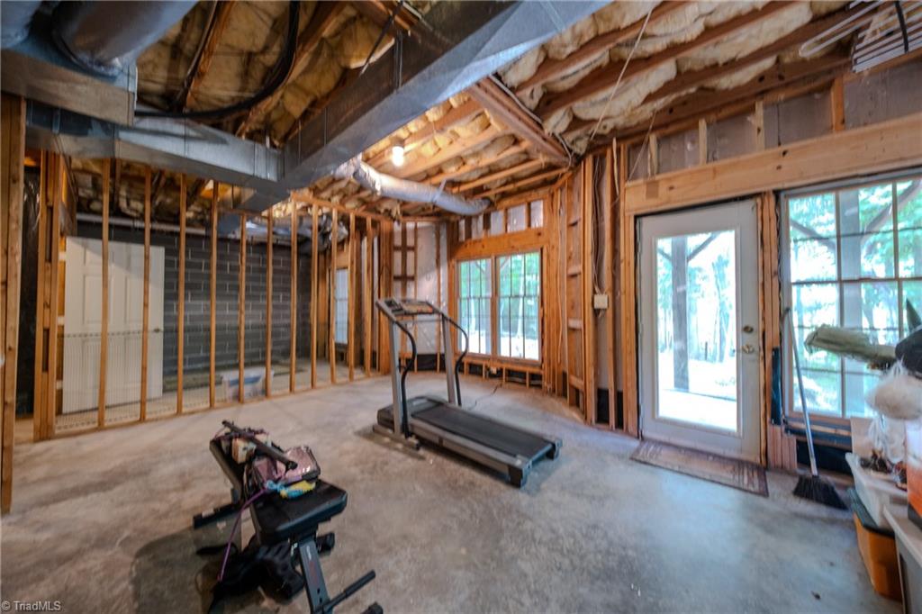 2448 Glen Cove Way Property Photo 18