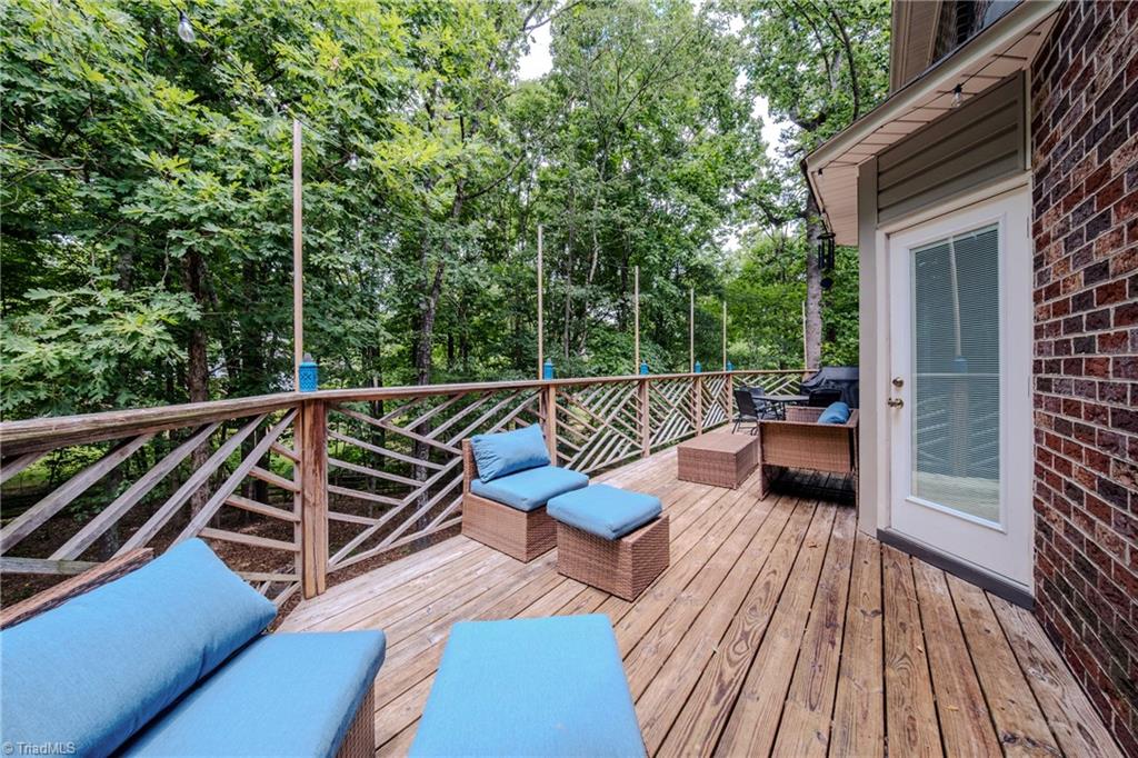 2448 Glen Cove Way Property Photo 24