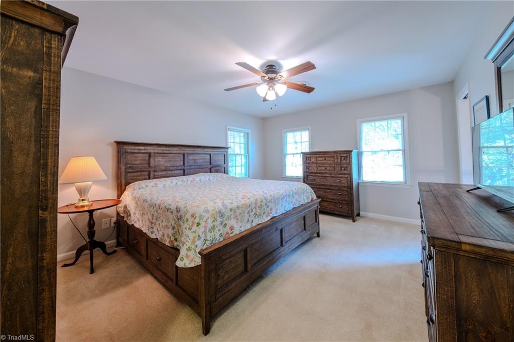 2448 Glen Cove Way Property Photo 26
