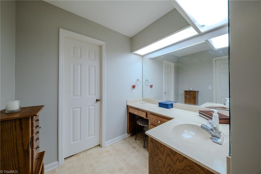 2448 Glen Cove Way Property Photo 33