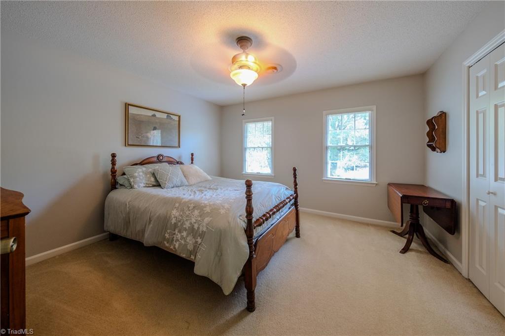 2448 Glen Cove Way Property Photo 37
