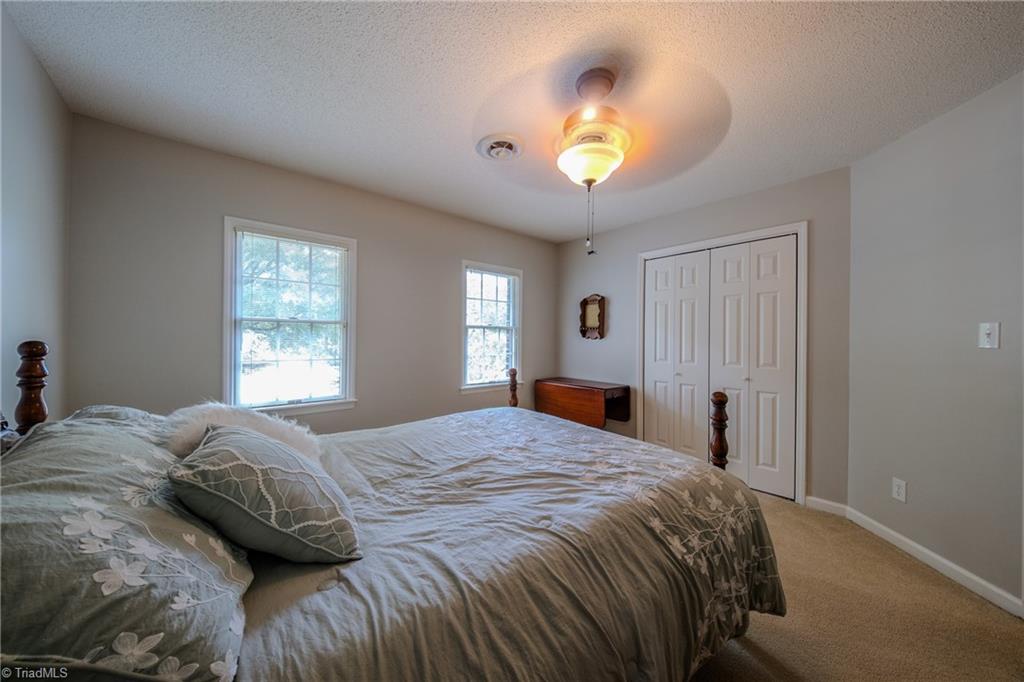 2448 Glen Cove Way Property Photo 38