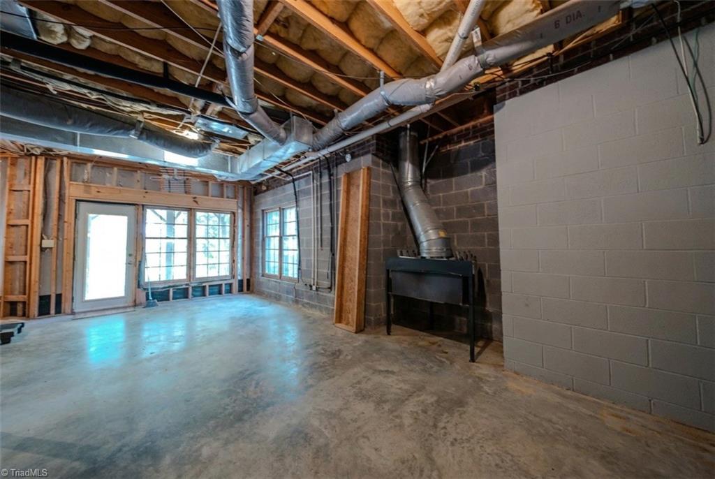 2448 Glen Cove Way Property Photo 48