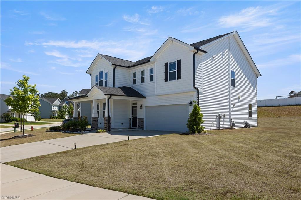 205 Mallard Loop Drive Property Photo 3