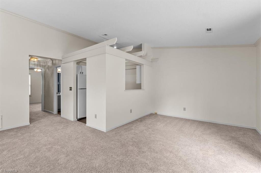 2645 Cottage Place Property Photo 5
