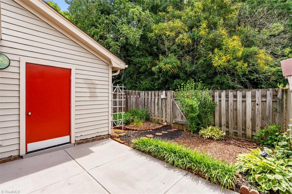 2645 Cottage Place Property Photo 21