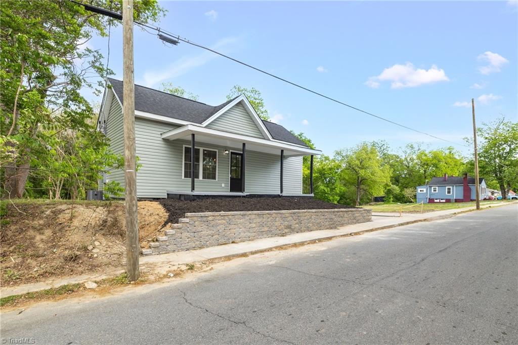 321 S Branch Street Property Photo 4