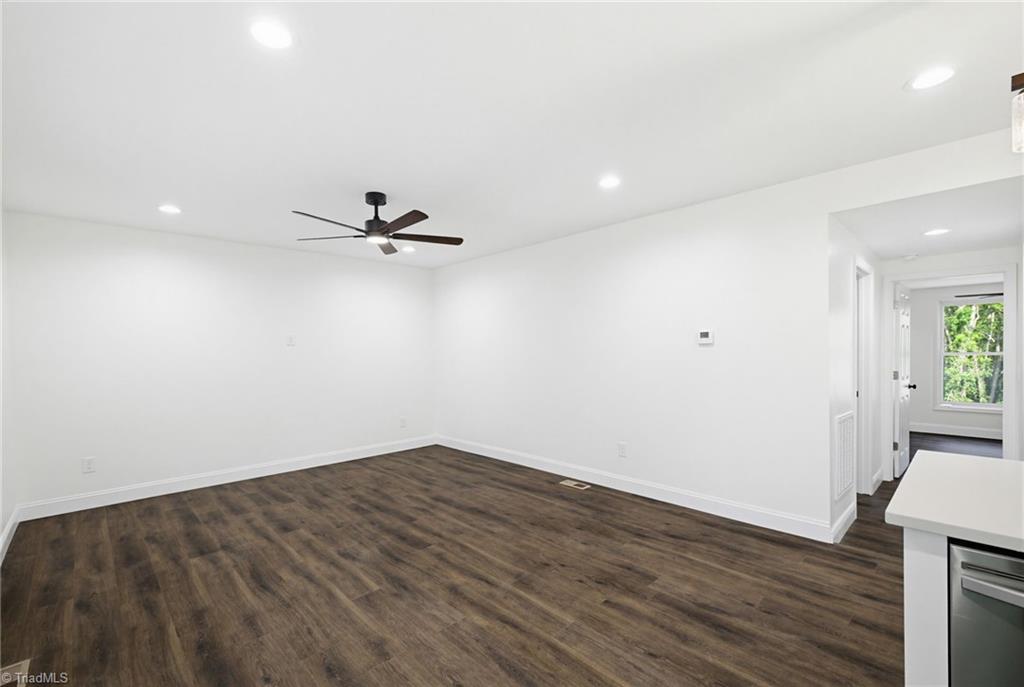 321 S Branch Street Property Photo 6