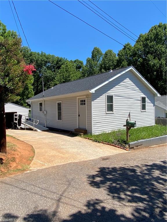 604 Peden Street Property Photo 3