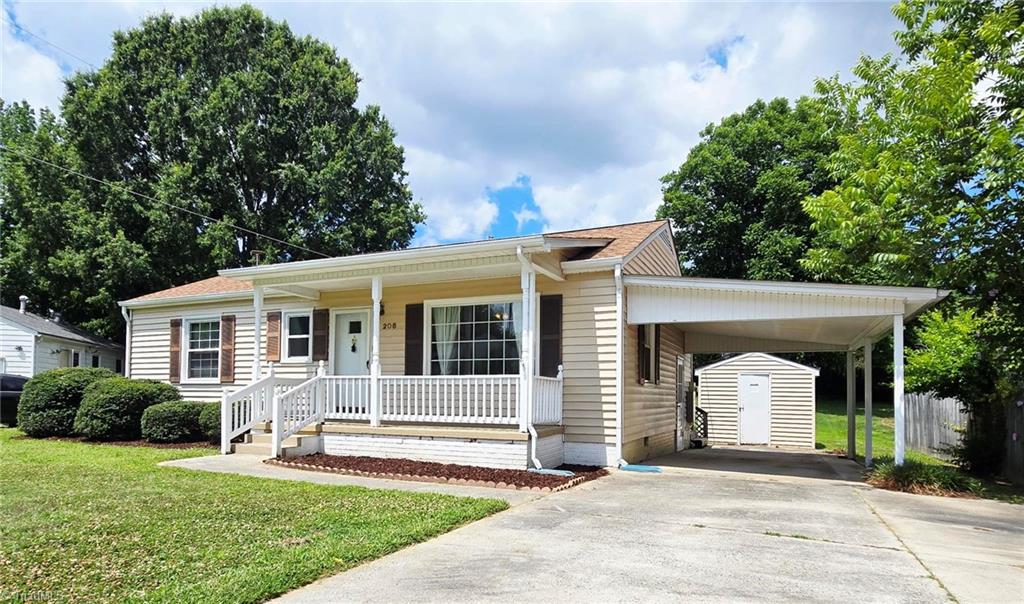 206 Watson Drive Property Photo 3