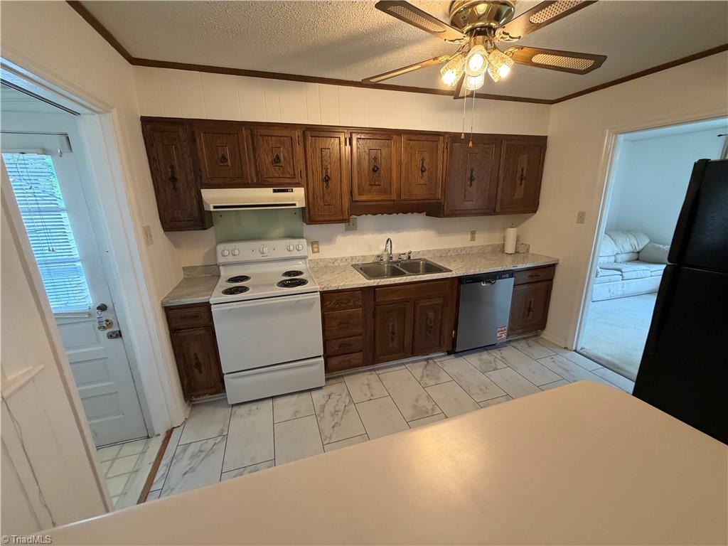 206 Watson Drive Property Photo 9